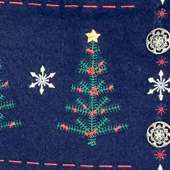 KAREN SCOTT Christmas Holiday Vest Embroidered Snowflakes and Trees Blue MP - Picture 12 of 12